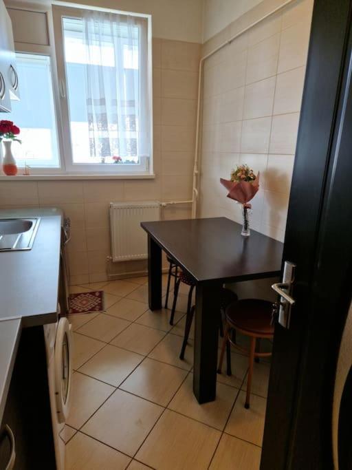 Charming Apartment With Private Terrace Бухарест Екстер'єр фото